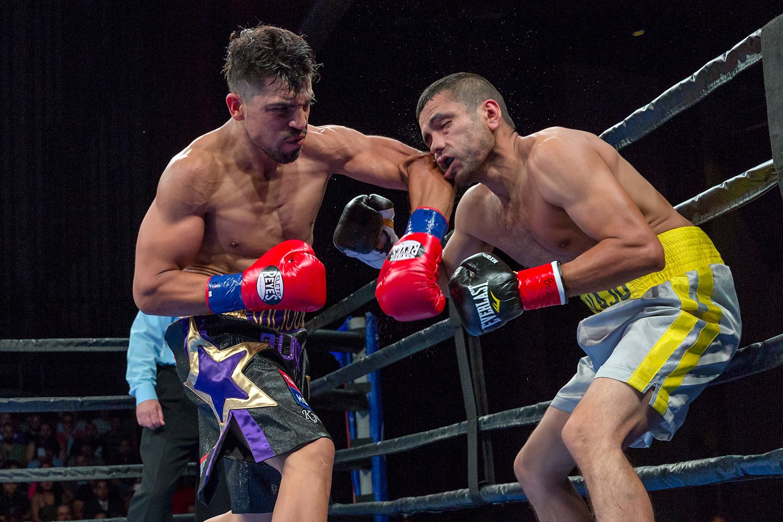 Victor Ortiz (left) vs. Saul Corral. Photo by Ryan Hafey/ Premier Boxing Champions