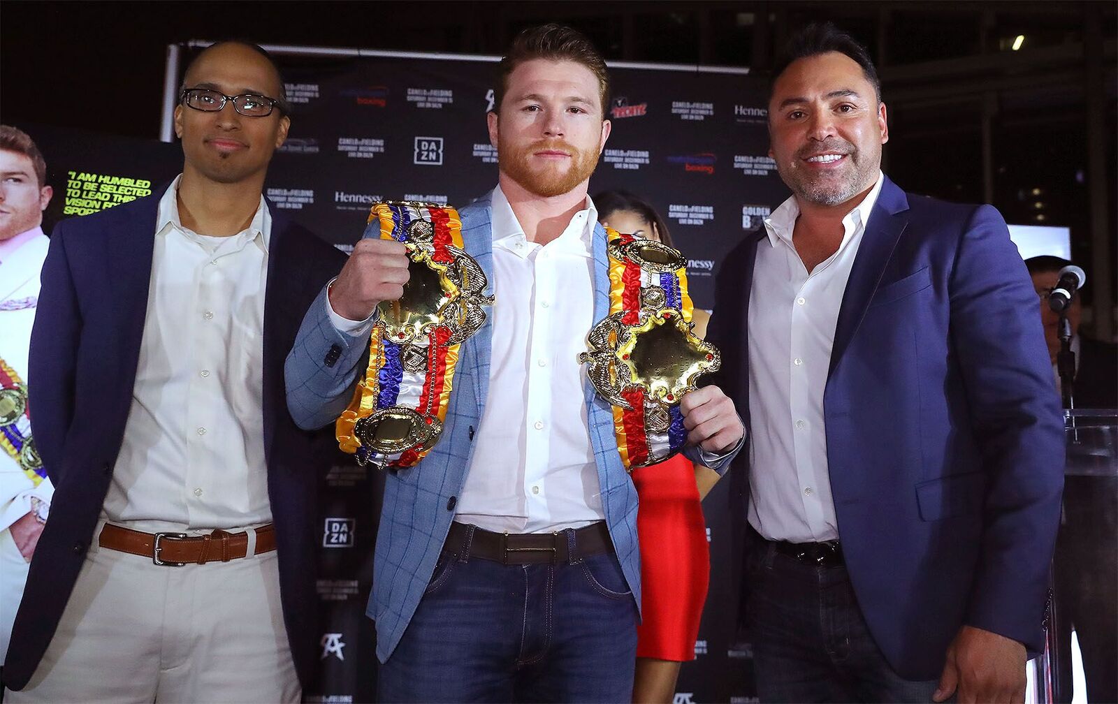 (From left to right) The Ring Magazine Editor-in-Chief Doug Fischer, world middleweight champion Canelo Alvarez and Golden Boy Promotions founder Oscar De La Hoya. Photo Credit: Tom Hogan/HoganPhotos/Golden Boy Promotions