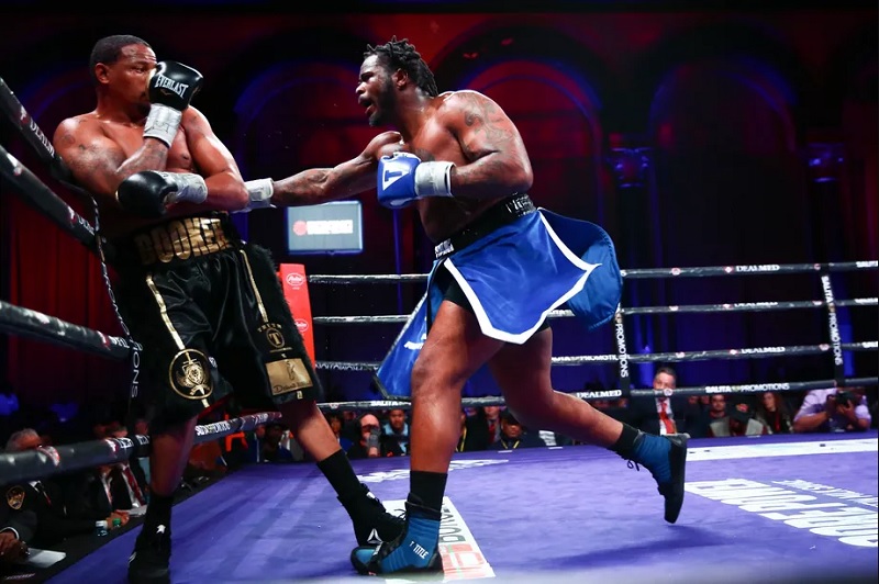 Jermaine Franklin (right) vs. Rydell Booker. Photo credit: Stephanie Trapp/Trappfotos/SHOWTIME