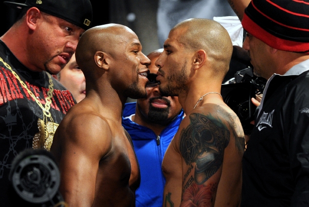 cotto-mayweather weigh in_10