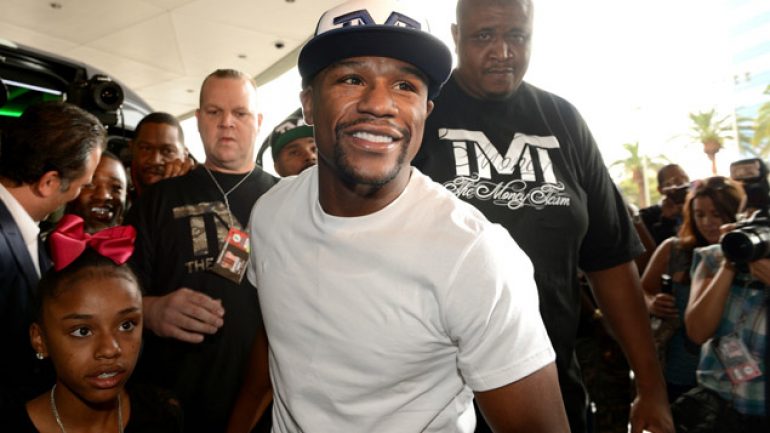 BWAA honors Floyd Mayweather Jr. as Fighter of the Year