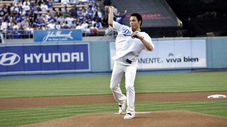 Chavez Jr. Dodgers pitch/workout