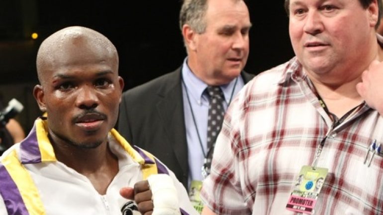 Ex-manager Cameron Dunkin wants Tim Bradley to beat Manny Pacquiao