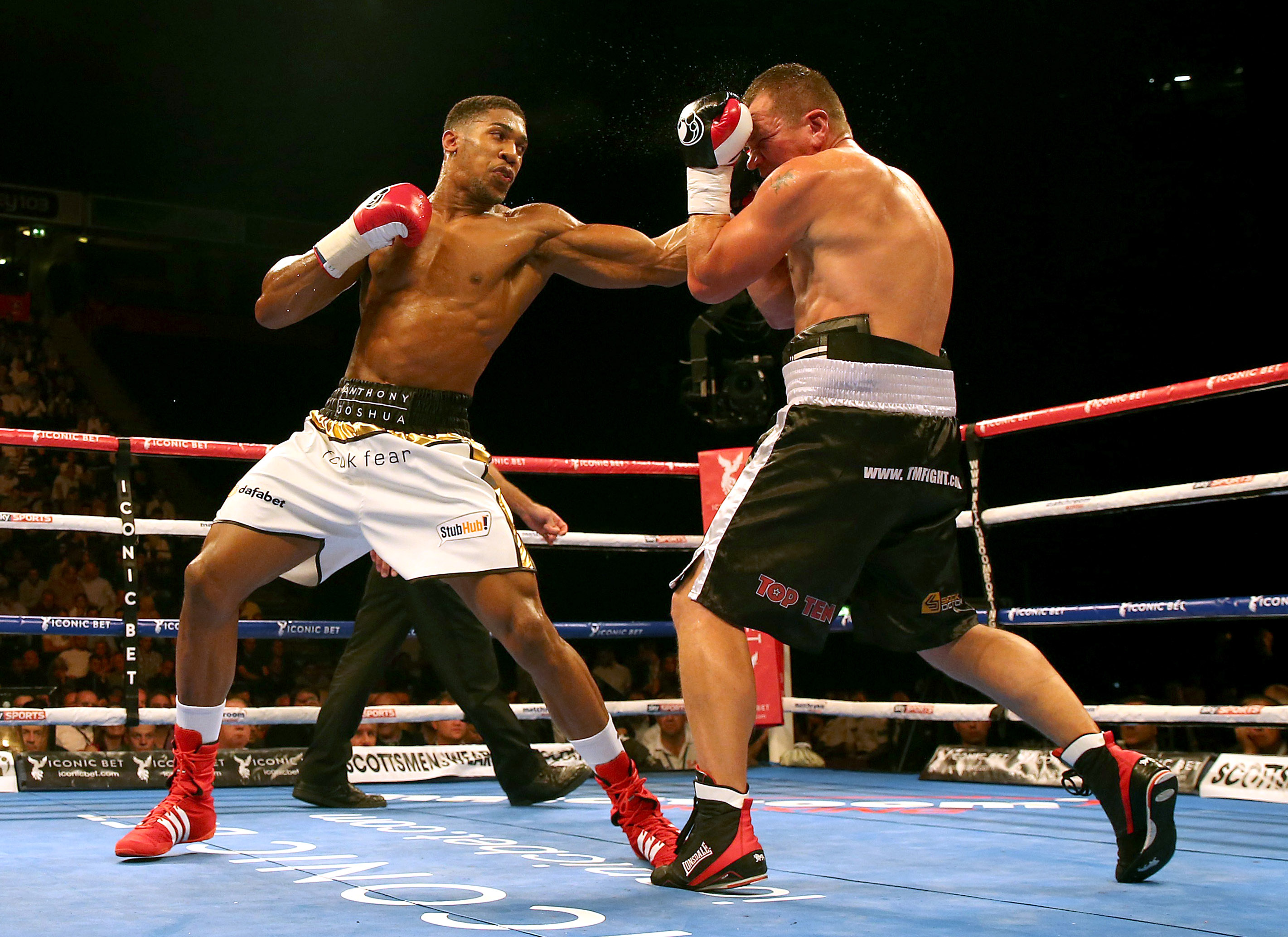 Boxing at Phones 4u Arena in Manchester