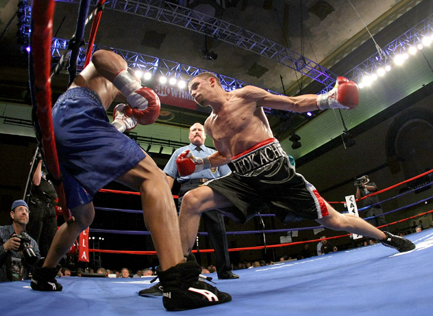Ivan Redkach (R) on his way to a sixth-round knockout of Alberto Amaro in 2011. Photo by Al Bello/Getty Images.