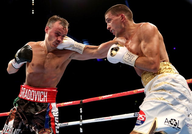 Selby (r) tags Evgeny Gradovich on route to an eighth-round technical decision in May - Photo: Getty