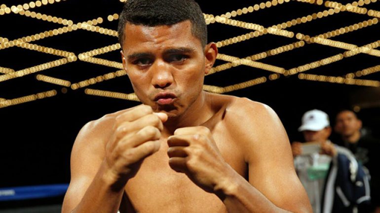 Roman Gonzalez will face McWilliams Arroyo on April 23 at Forum