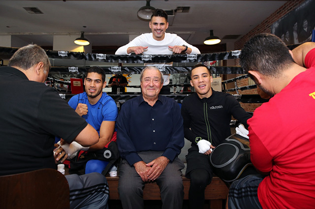 Bob Arum (center) joined three Top Rank fighters on the Pacquiao-Bradley PPV undercard, Gilberto Ramirez (left), Oscar Valdez (right) and Jose Ramirez (top). PHoto by Mikey Williams / Top Rank