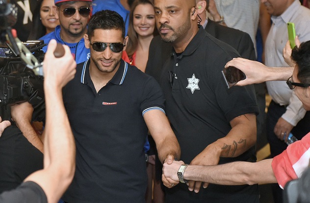 Amir Khan arrives in Las Vegas for his fight against middleweight champion Canelo Alvarez. (Photo by Naoki Fukuda)
