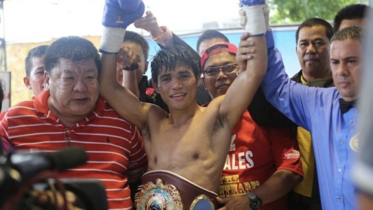 ‘Dehydrated’ Tapales loses WBO bantamweight title on scales