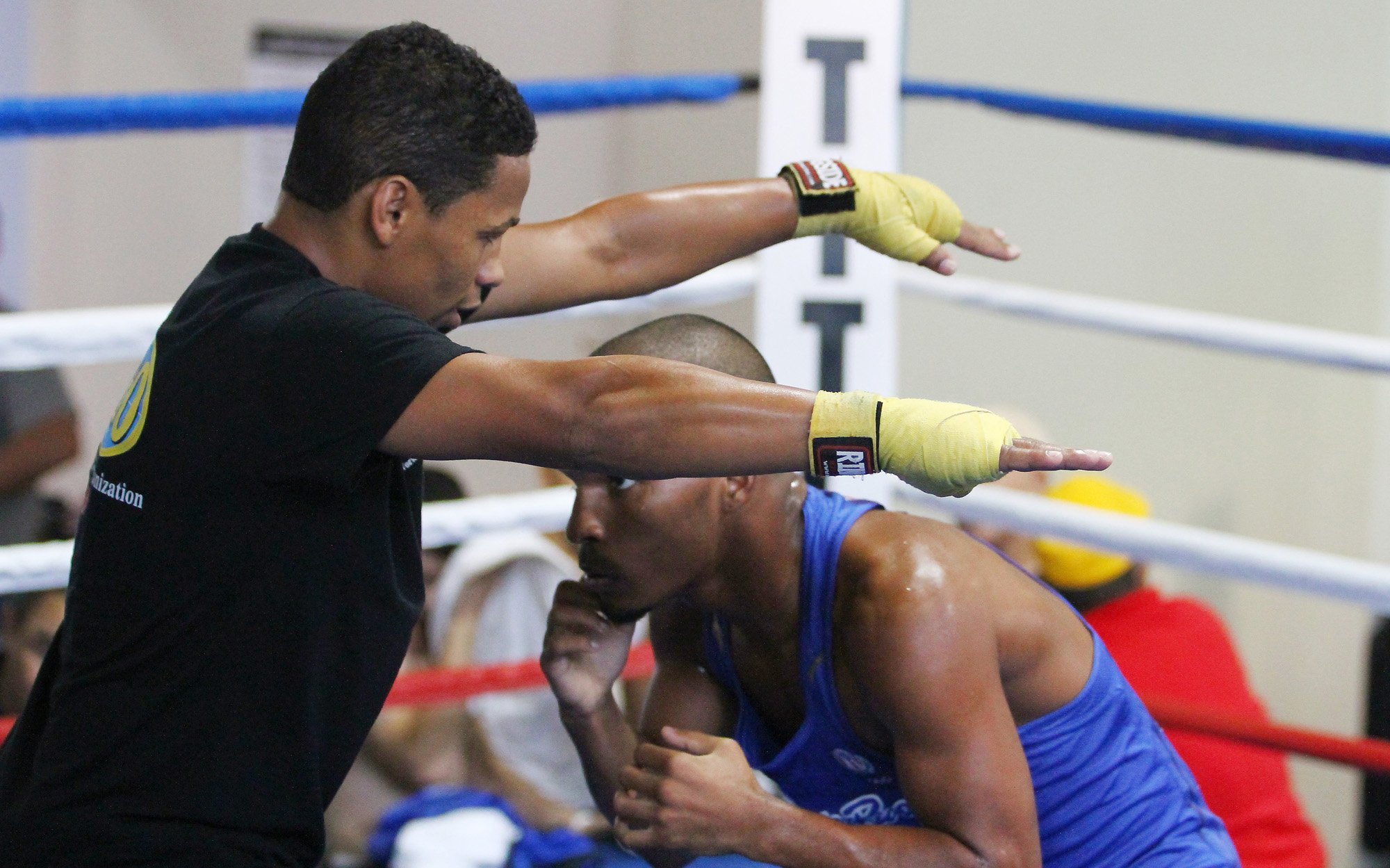Ivan Calderon (left) trains with Jonathan Gonzalez. Photo credit: Joel Colon/PR Best Boxing
