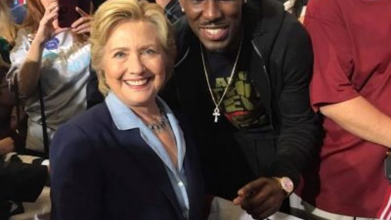 Hillary shouts out Robert Easter at Toledo stop