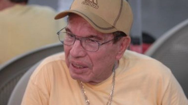Rafael Garcia, longtime cutman for Floyd Mayweather, dies at 88