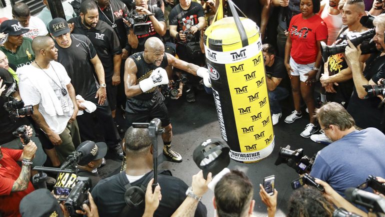Floyd Mayweather and the science of spinning garbage into gold