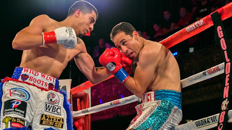 Christian Gonzalez outpoints Gamaliel Diaz in rough fight