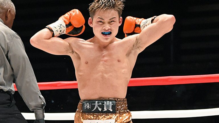 Hiroto Kyoguchi turns back determined Tetsuya Hisada to retain junior flyweight championship