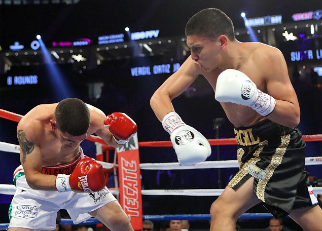 Vergil Ortiz (right) vs. Cesar Valenzuela. Photo credit: Tom Hogan/HoganPhotos/Golden Boy Promotions