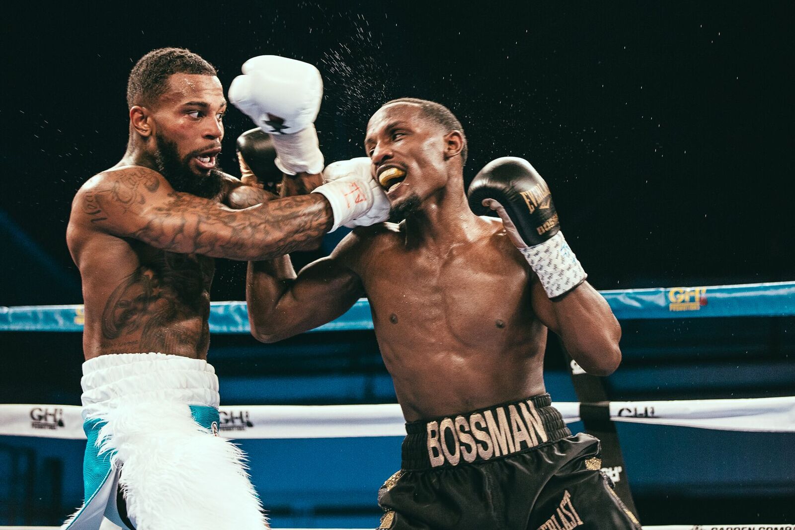 Junior welterweight Montana Love (left) vs. Kenneth Sims Jr. Photo credit: Rosie Cohe/Showtime