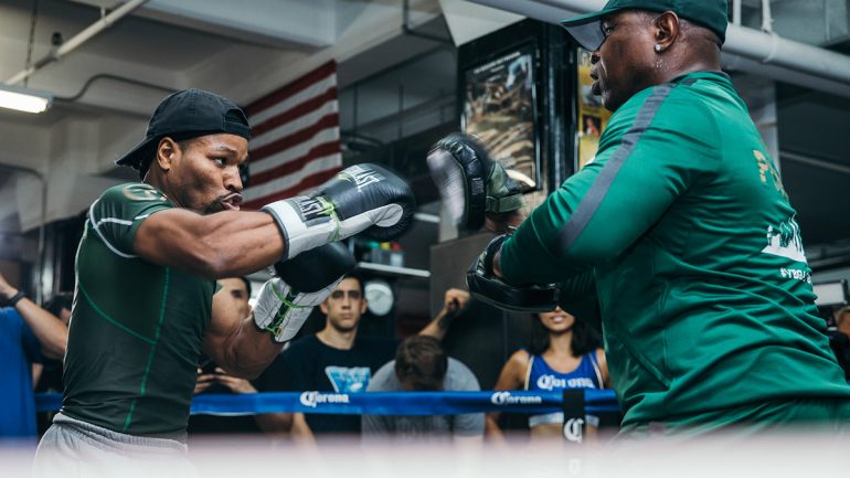 WATCH: Shawn Porter shows off speed while Garcias mock Porter-Mosley sparring