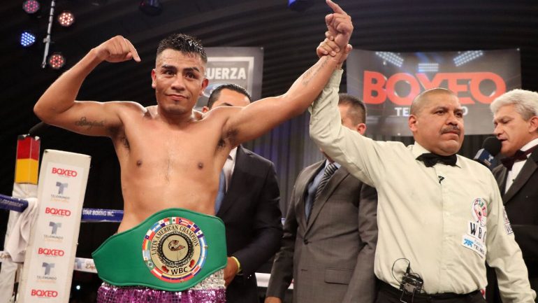 Mauricio Pintor stops late replacement Miguel Angel Martinez in two rounds