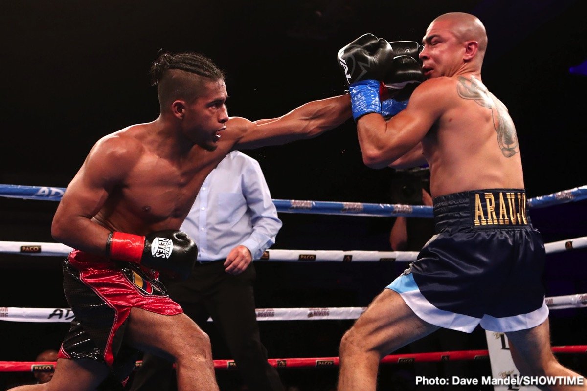 Lightweight Yeis Solano (left) vs. Elias Araujo. Photo credit: Dave Mandel-/Showtime