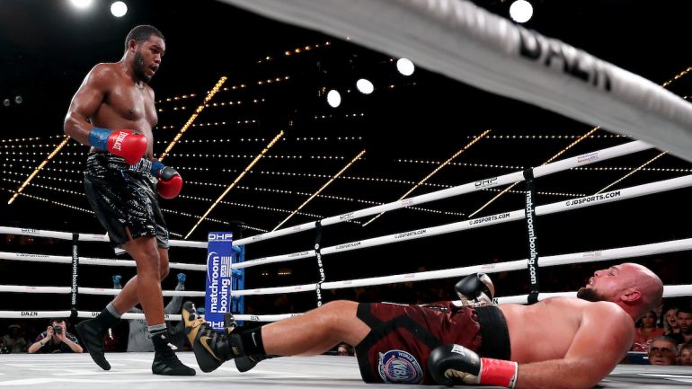 Michael Hunter hands Sergey Kuzmin his first defeat, wins wide decision in NYC