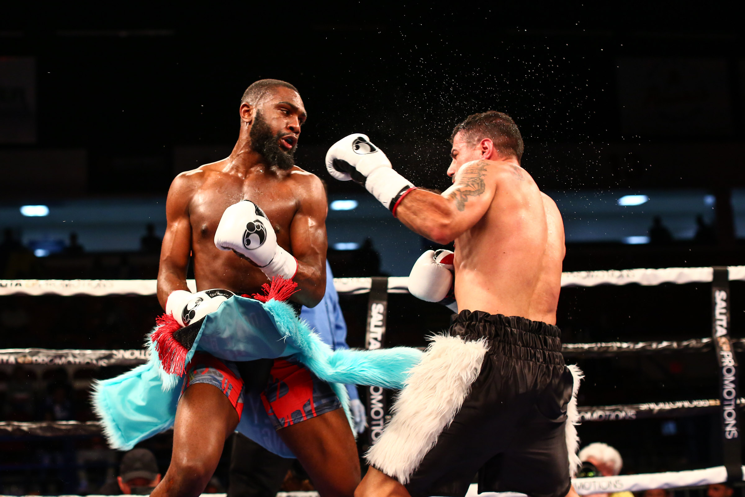 Jaron “Boots” Ennis continues to shine, winning easily on Showtime - The  Ring
