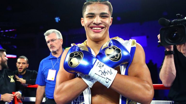Xander Zayas, age 17, scores first round KO in pro debut