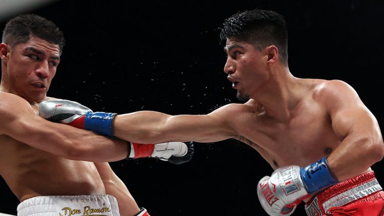 Mikey Garcia outfights Jessie Vargas, wins decision to rebound from first defeat