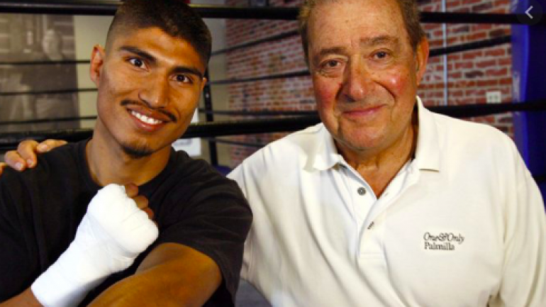 Bob Arum talks 147 clarity, Crawford trainer-manager Bomac on what’s next for Bud