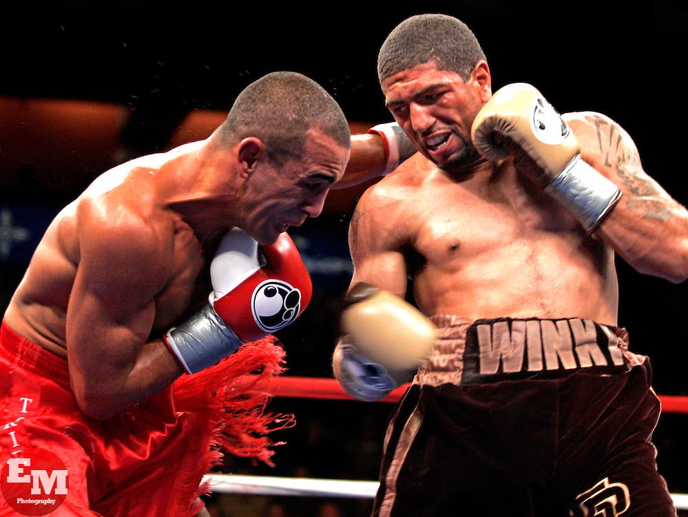 Winky Wright (right) vs. Sam Soliman. Photo credit: Ed Mulholland/WireImage.com