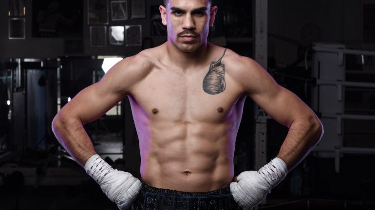 Andy Vences will fight Luis Alberto Lopez on July 7