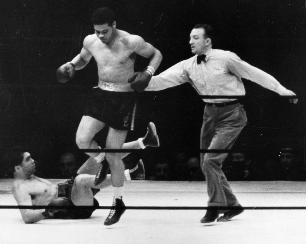 1951 Rocky Marciano defeats Joe Louis 