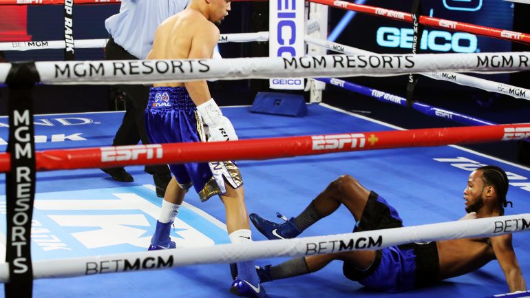 Robeisy Ramirez scores first round KO to welcome back Top Rank boxing