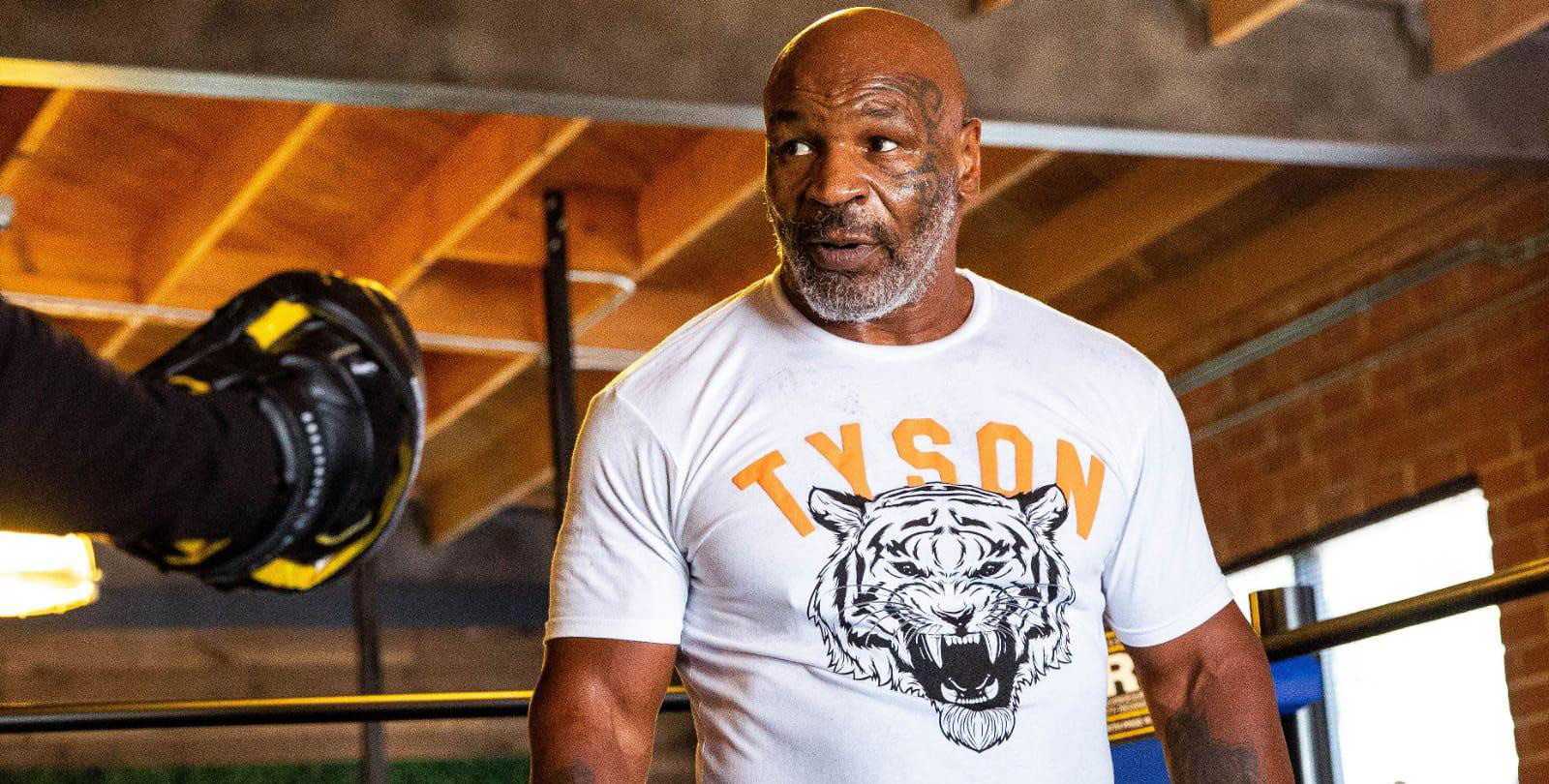 Mike Tyson talks his new equipment line, Isaac Cruz, Tank Davis and where boxing is today