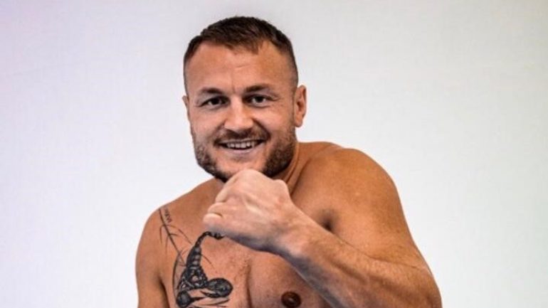 Adam Deines finally gets his shot at light heavyweight titlist Artur Beterbiev