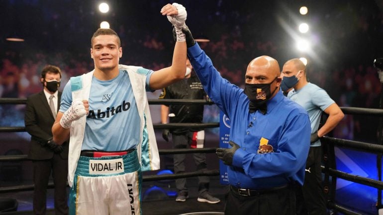Middleweight prospect Amilcar Vidal remains unbeaten with decision over Martin Bulacio