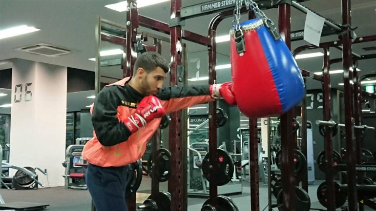 Wilfredo Mendez returns to action to take on Kenny Cano on April 8  