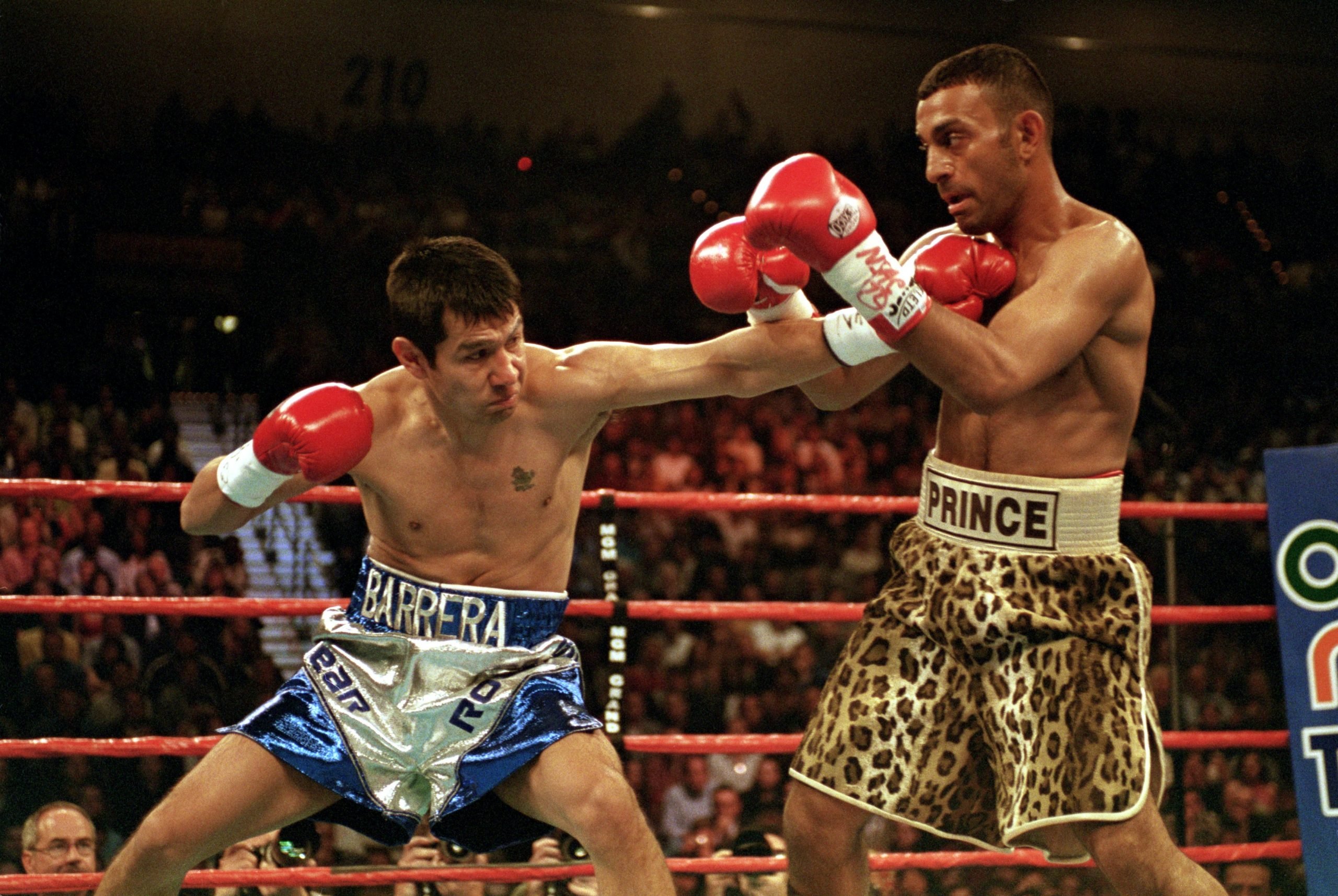 On this day: Marco Antonio Barrera defeats The Prince in Las Vegas - The  Ring