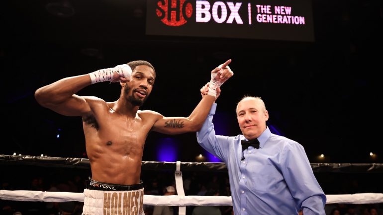 Ardreal Holmes returns from a long layoff with a victory on ShoBox