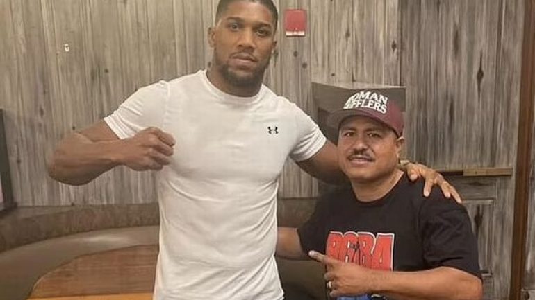 Anthony Joshua to be trained by Robert Garcia for Usyk rematch