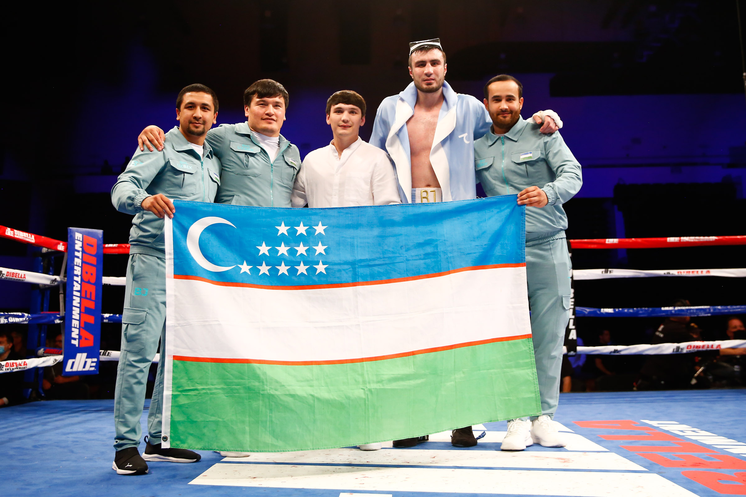 Bakhodir Jalolov to face Chris Thompson on Nov. 17 in homecoming bout