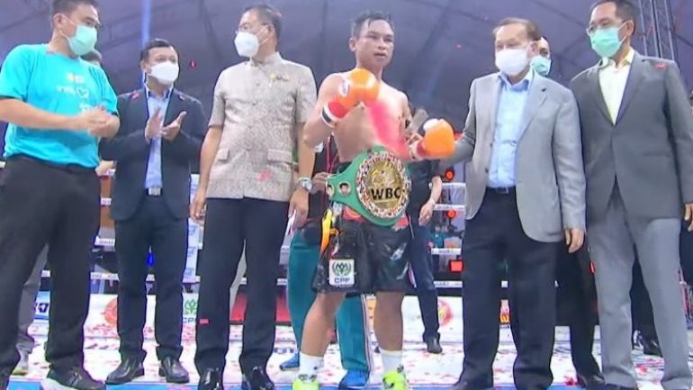 Petchmanee CP Freshmart outpoints brave Norihito Tanaka, retains WBC 105-pound title