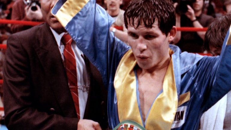 On this day: Julio Cesar Chavez outpoints Rocky Lockridge, retains WBC 130-pound title