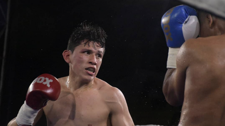 Colombian boxer Luis Quinones dies after five days in coma
