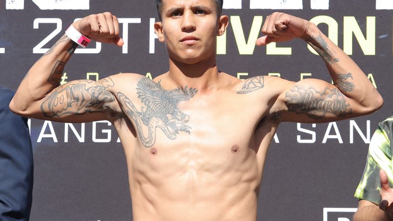 Hector Valdez Jr. beats Max Ornelas by split decision to remain undefeated
