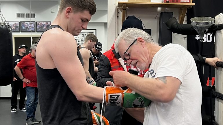 Freddie Roach says Callum Walsh is ready for contenders, White and Loeffler see a future star 