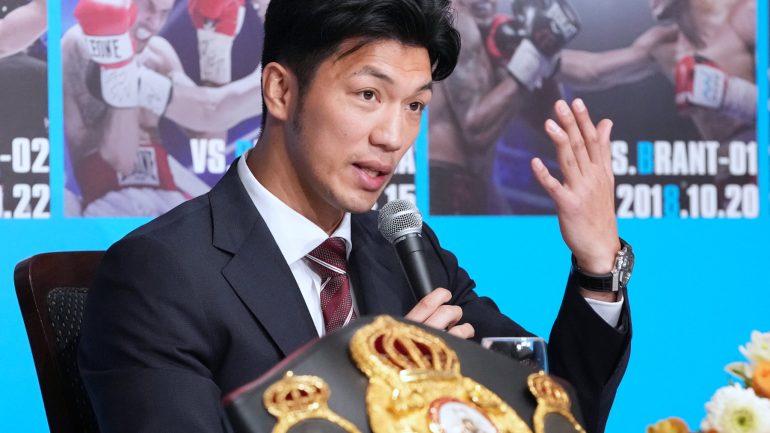 Ryota Murata officially announces his retirement at a ceremony in Tokyo