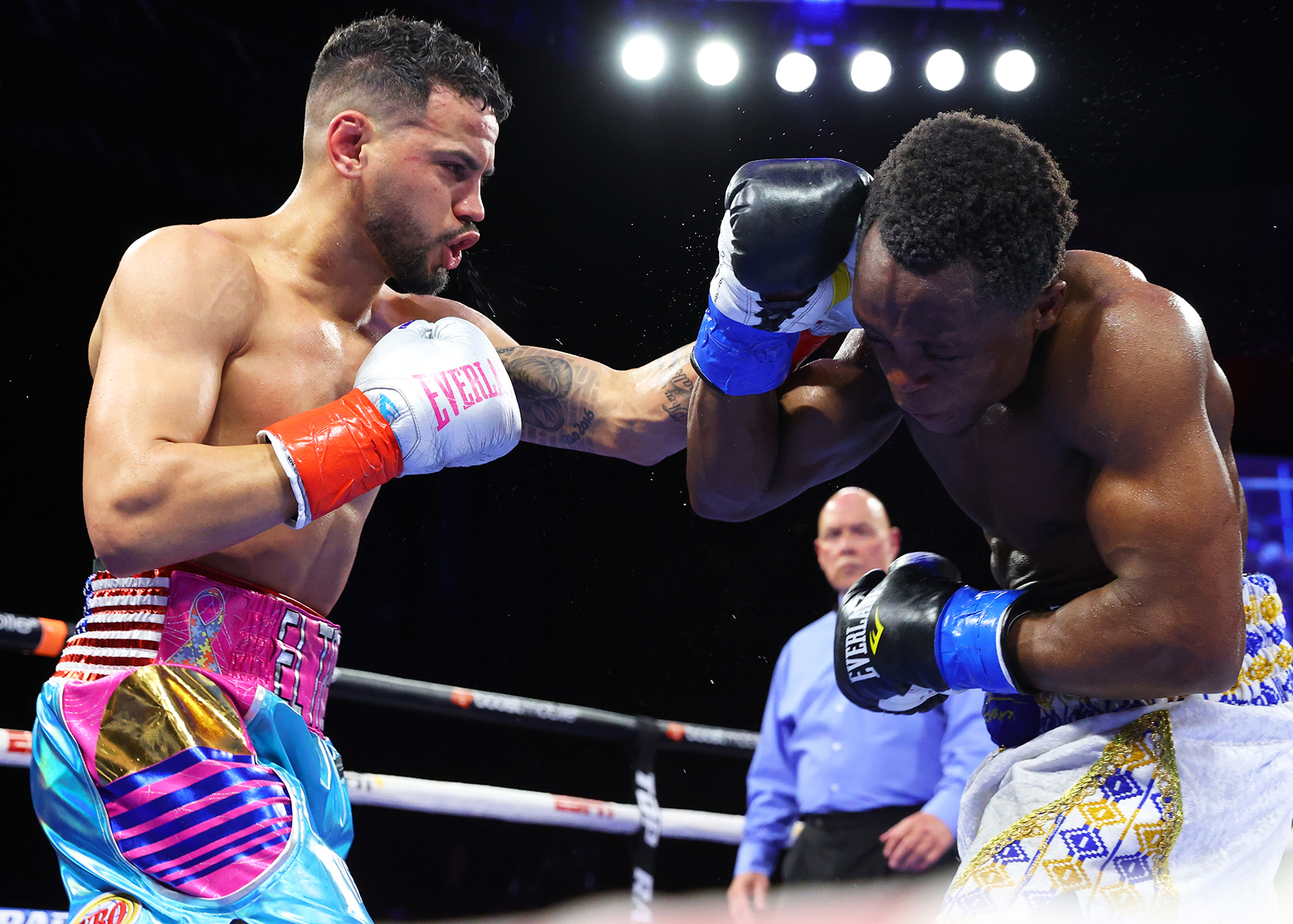Robeisy Ramirez (left) en route to defeating Isaac Dogboe for the vacant WBO featherweight title. (Photo by Mikey Williams/Top Rank Inc via Getty Images)