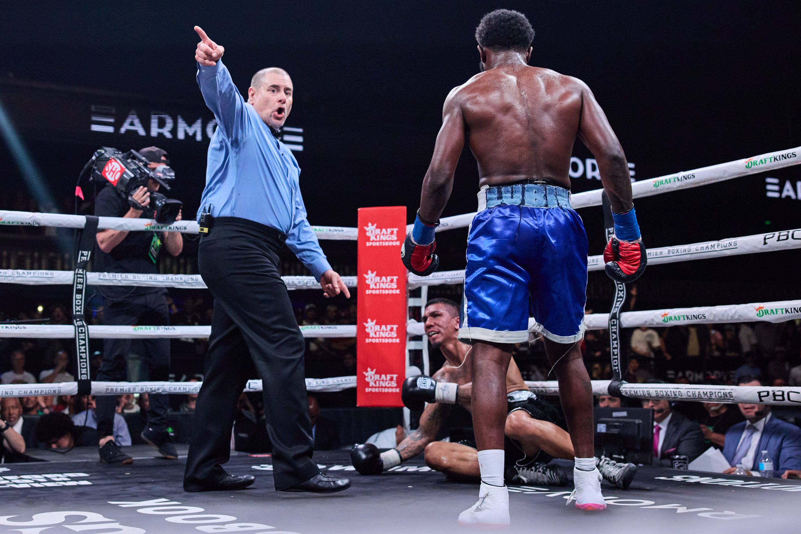 Erickson Lubin bounces back with fifth round knockout of Luis Arias